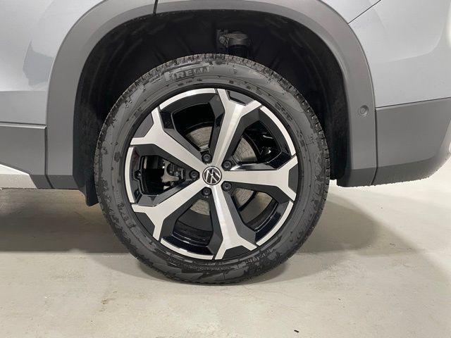 new 2025 Volkswagen Tiguan car, priced at $35,339