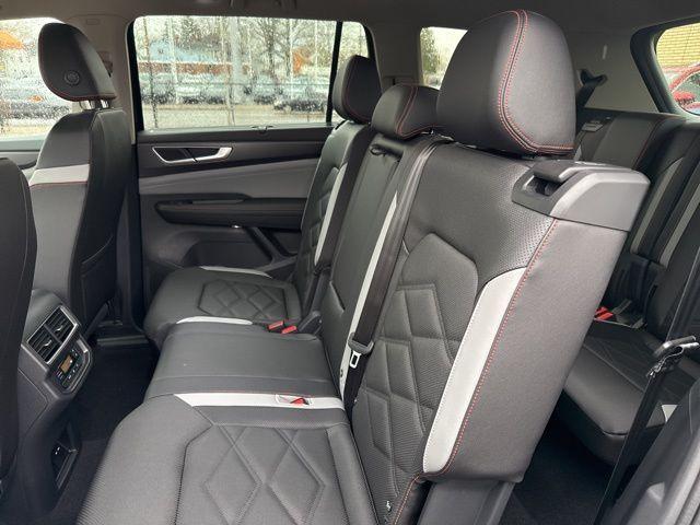 new 2025 Volkswagen Atlas car, priced at $47,951