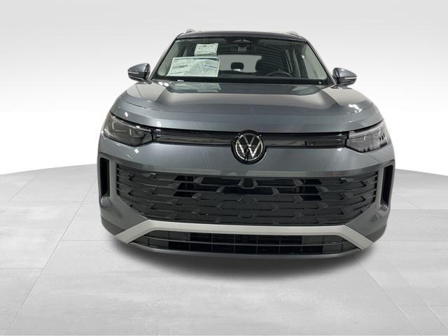 new 2025 Volkswagen Tiguan car, priced at $35,882