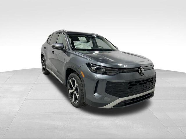 new 2025 Volkswagen Tiguan car, priced at $35,882