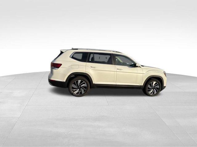 new 2024 Volkswagen Atlas car, priced at $50,201