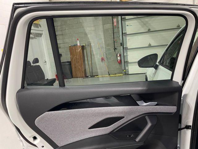 new 2025 Volkswagen Tiguan car, priced at $31,665