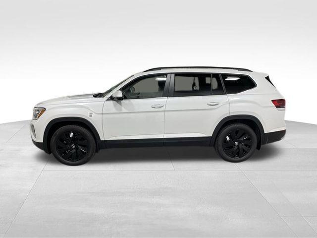 new 2026 Volkswagen Atlas car, priced at $50,673
