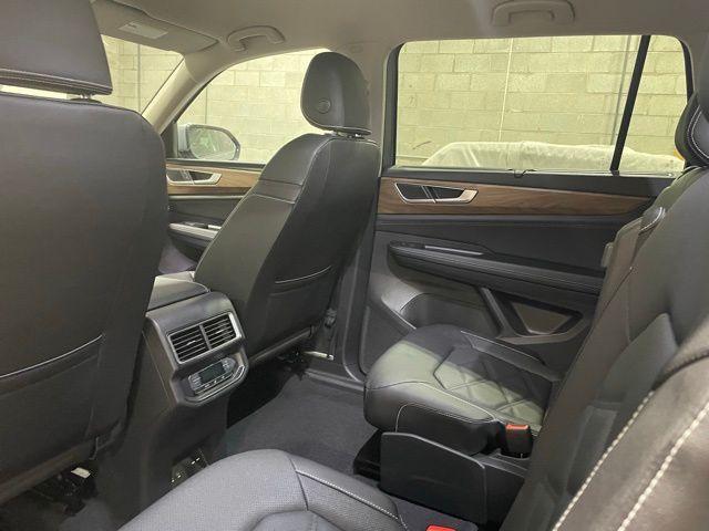 new 2026 Volkswagen Atlas car, priced at $48,215
