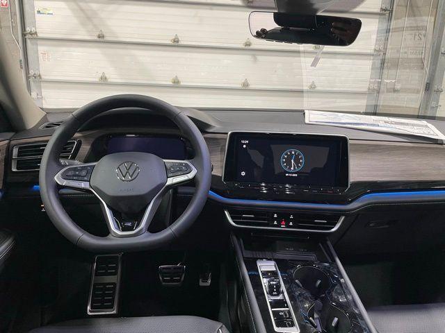 new 2025 Volkswagen Atlas car, priced at $55,234