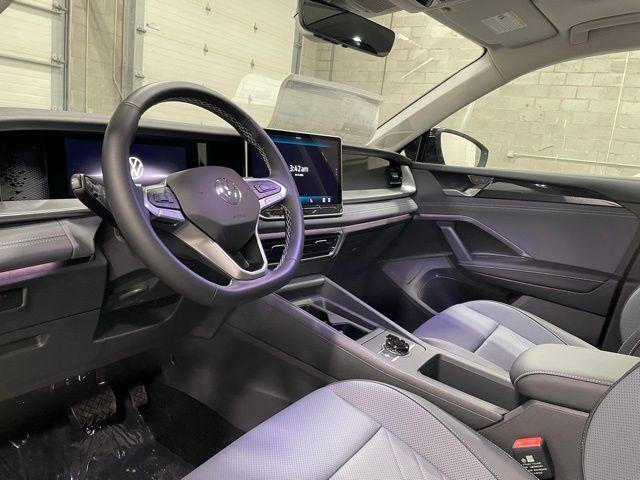 new 2025 Volkswagen Tiguan car, priced at $37,287