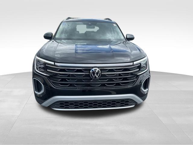 new 2024 Volkswagen Atlas car, priced at $53,383