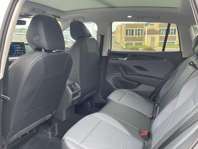 new 2025 Volkswagen Tiguan car, priced at $35,871