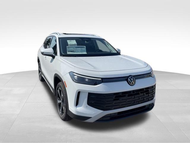 new 2025 Volkswagen Tiguan car, priced at $36,699