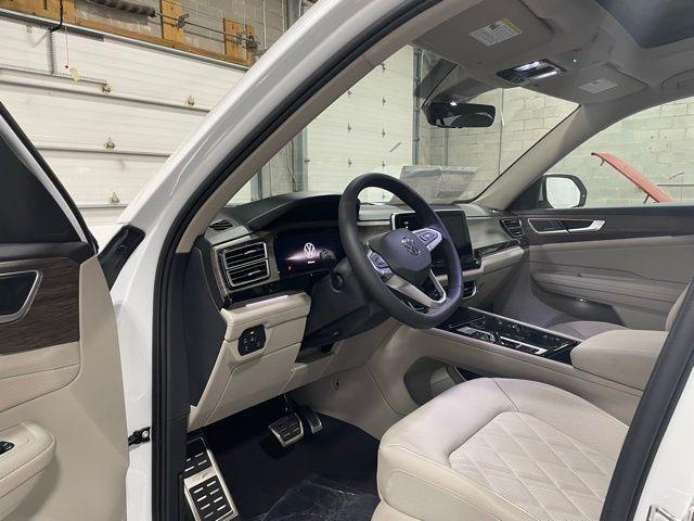 new 2026 Volkswagen Atlas car, priced at $57,398