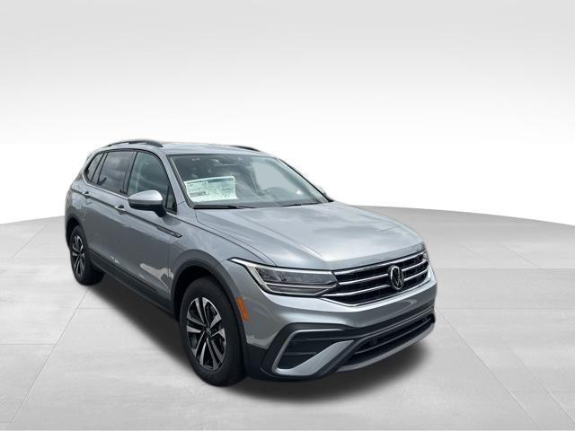 new 2024 Volkswagen Tiguan car, priced at $32,756