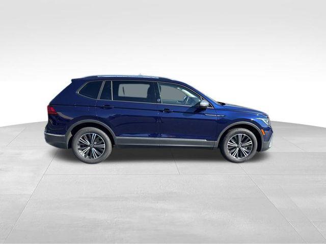 new 2024 Volkswagen Tiguan car, priced at $35,051