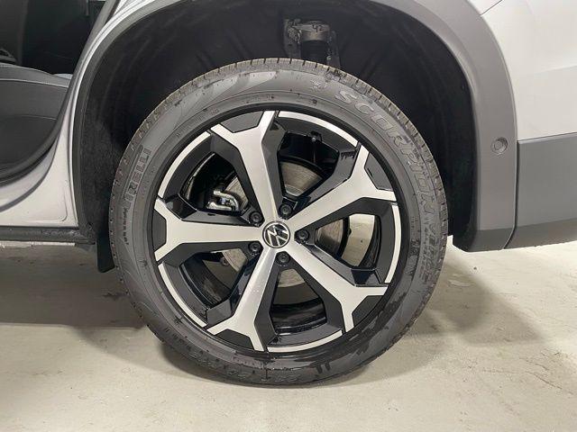 new 2025 Volkswagen Tiguan car, priced at $36,589