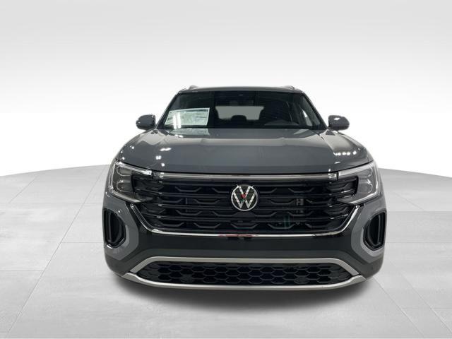 new 2026 Volkswagen Atlas Cross Sport car, priced at $47,782