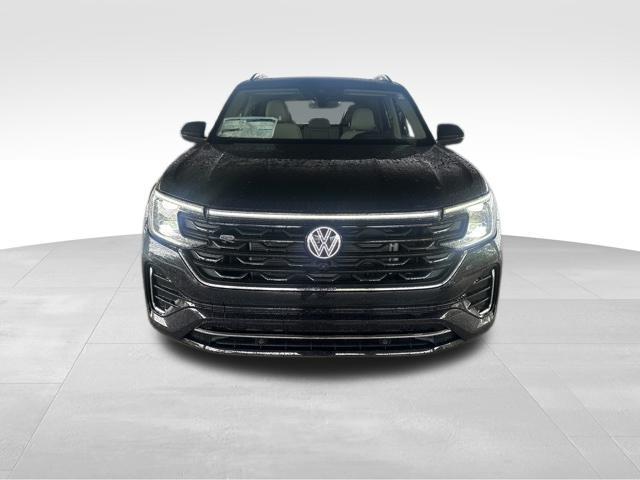 new 2024 Volkswagen Atlas car, priced at $54,621