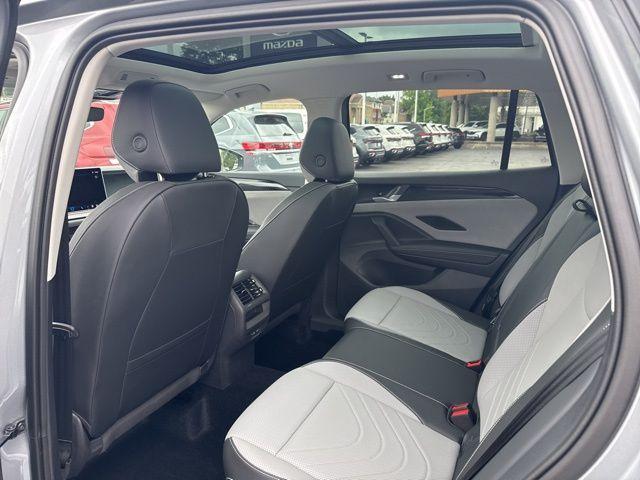 new 2025 Volkswagen Tiguan car, priced at $36,621
