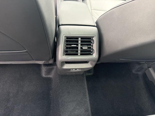 new 2025 Volkswagen Tiguan car, priced at $36,621