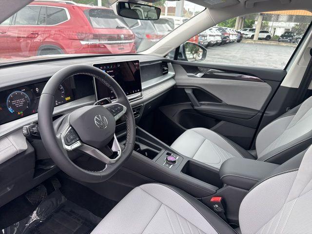 new 2025 Volkswagen Tiguan car, priced at $36,621