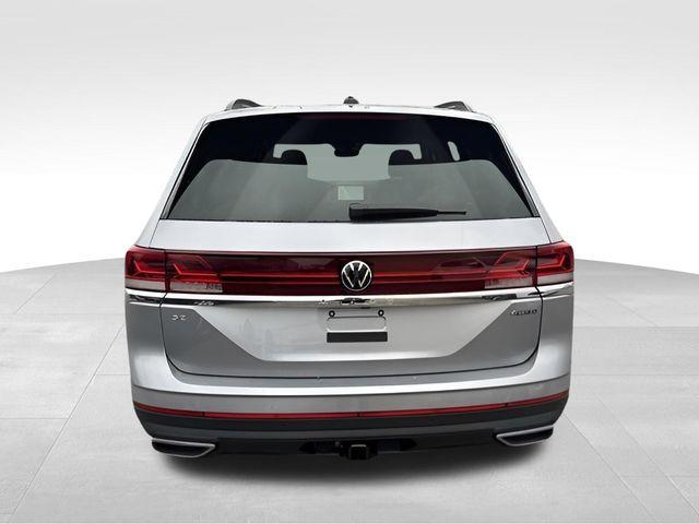 new 2024 Volkswagen Atlas car, priced at $45,443