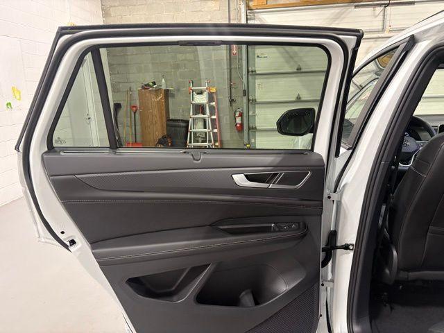 new 2026 Volkswagen Atlas Cross Sport car, priced at $52,522