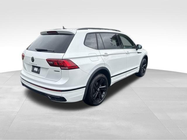 new 2024 Volkswagen Tiguan car, priced at $37,831