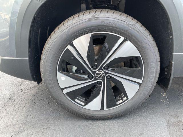 new 2025 Volkswagen Taos car, priced at $32,601