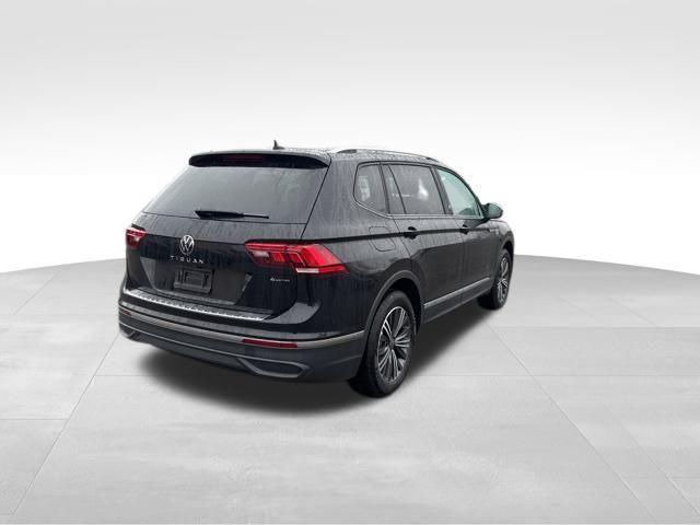 new 2024 Volkswagen Tiguan car, priced at $35,226