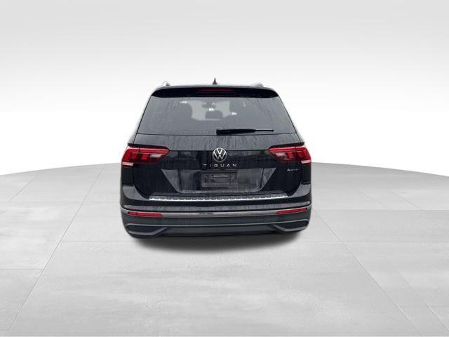 new 2024 Volkswagen Tiguan car, priced at $35,226