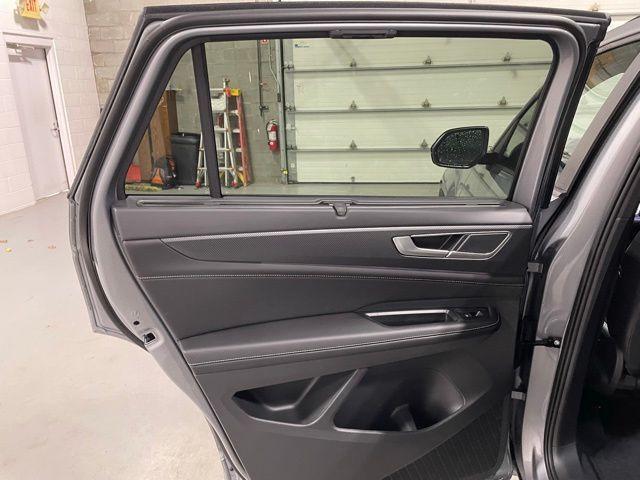 new 2026 Volkswagen Atlas Cross Sport car, priced at $52,067