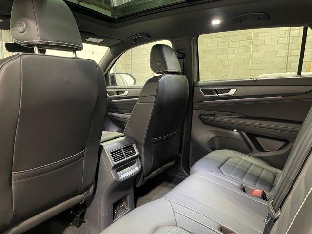 new 2026 Volkswagen Atlas Cross Sport car, priced at $52,067