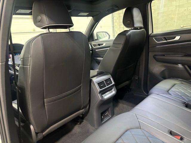 new 2026 Volkswagen Atlas Cross Sport car, priced at $55,693