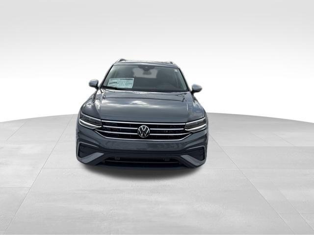 new 2024 Volkswagen Tiguan car, priced at $35,226