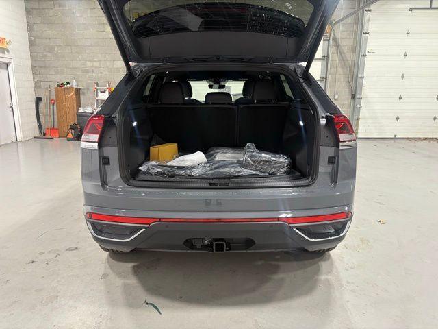new 2026 Volkswagen Atlas Cross Sport car, priced at $48,731