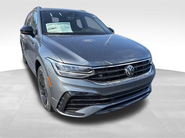 new 2024 Volkswagen Tiguan car, priced at $37,674