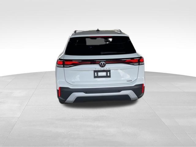 new 2025 Volkswagen Tiguan car, priced at $35,671