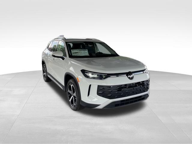 new 2025 Volkswagen Tiguan car, priced at $35,671