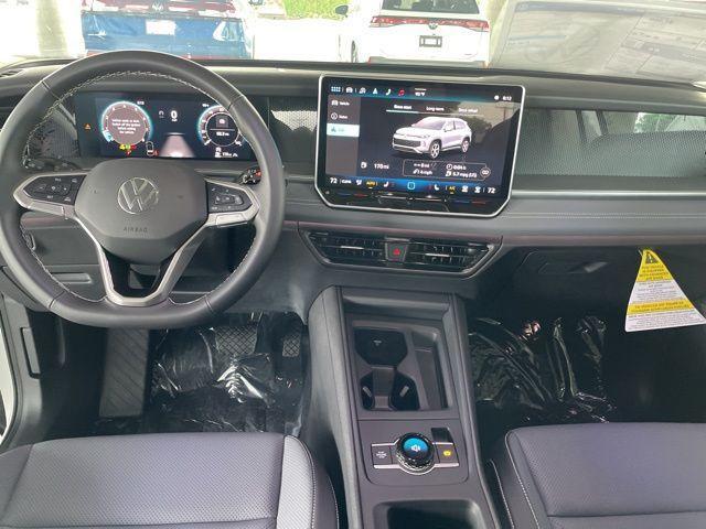 new 2025 Volkswagen Tiguan car, priced at $35,671