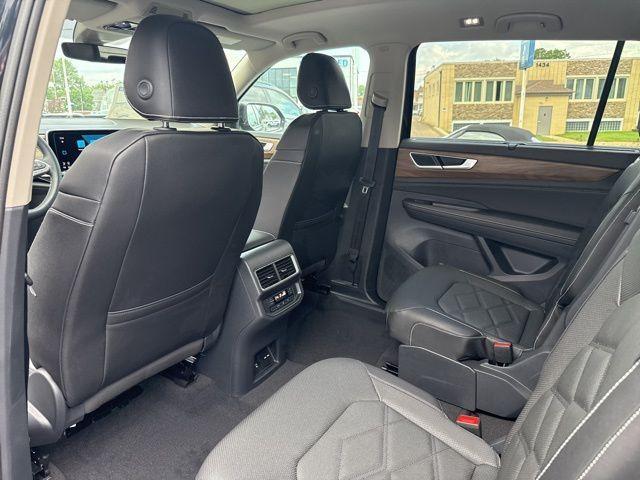 new 2025 Volkswagen Atlas car, priced at $46,091
