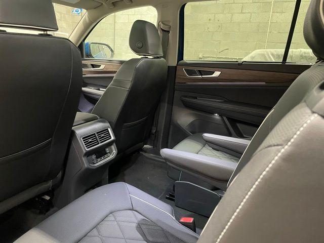 new 2025 Volkswagen Atlas car, priced at $53,831