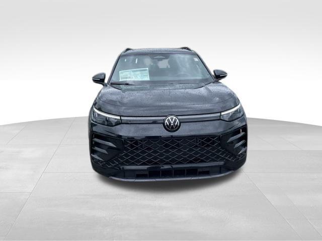 new 2025 Volkswagen Tiguan car, priced at $38,549