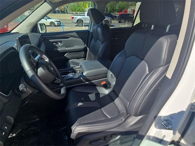 used 2025 Honda Pilot car, priced at $42,000
