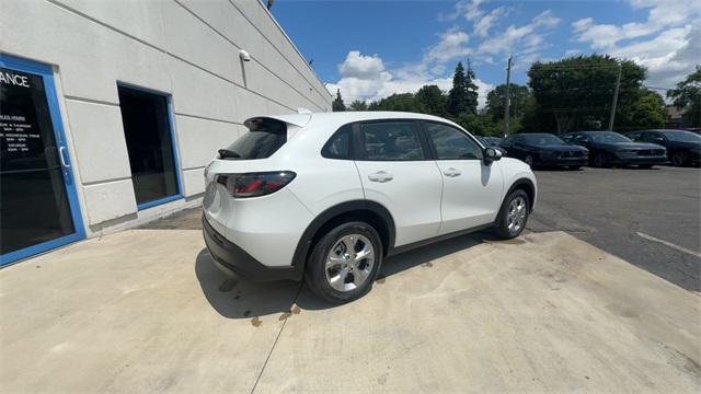 new 2025 Honda HR-V car
