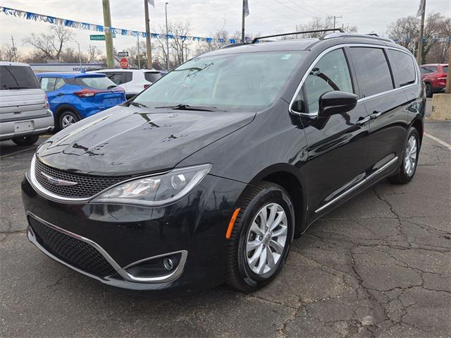 used 2018 Chrysler Pacifica car, priced at $11,500