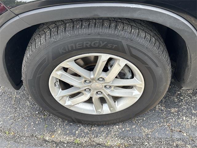 used 2014 Kia Sorento car, priced at $10,000