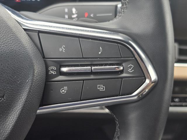 used 2025 Chevrolet Equinox car, priced at $34,995