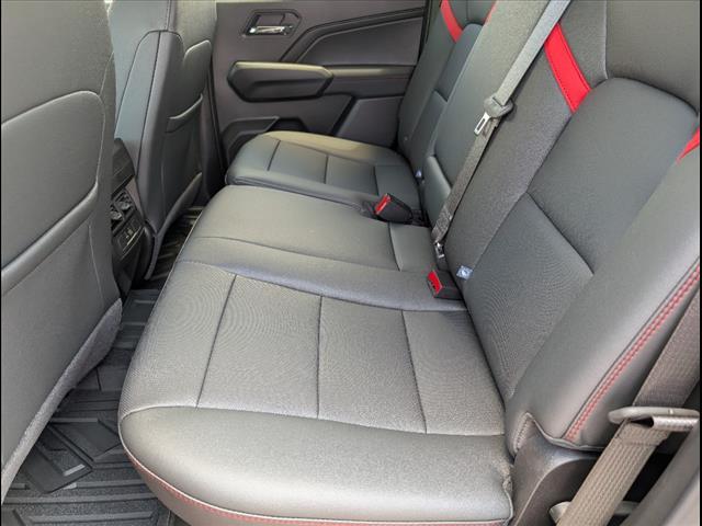 new 2025 Chevrolet Colorado car