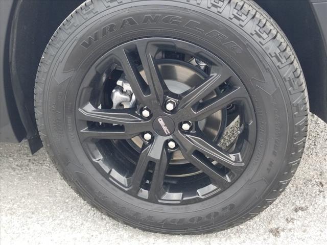 used 2023 GMC Terrain car, priced at $26,995