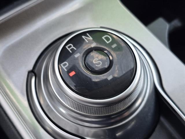 used 2024 Ford Edge car, priced at $27,995