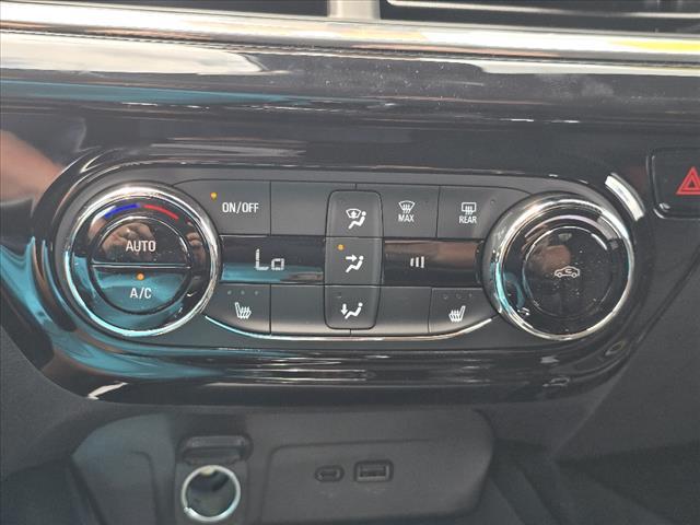 new 2025 Chevrolet Trax car