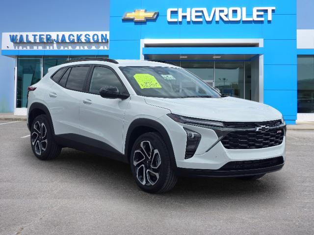 new 2025 Chevrolet Trax car